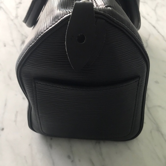 Louis Vuitton Purse - USED - Picture 5 of 16